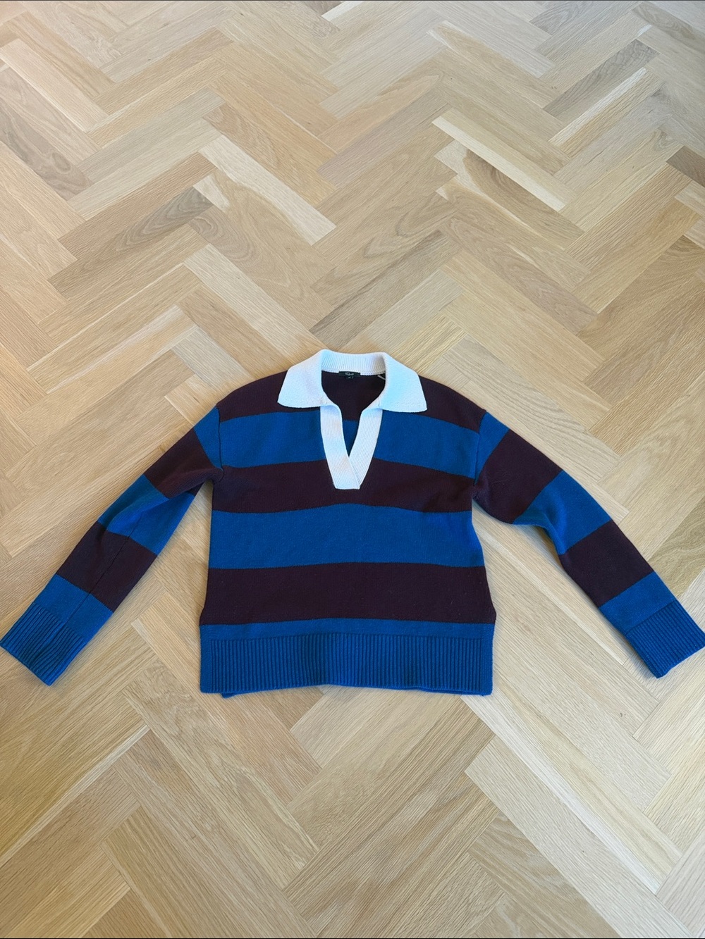 Rails Men's V-Neck Rugby Sweater in Blue, Dark Plum & White Collar